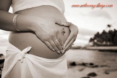 Honolulu Maternity Photographers