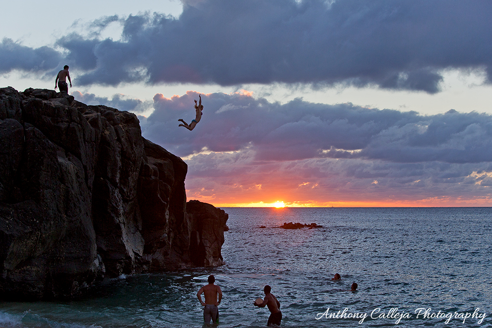 Oahu Cliff Jumper, Waimea Bay, Oahu, Hawaii