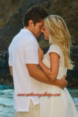 Hawaii Engagement Photography