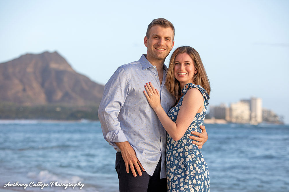 Waikiki Beach Couples Photo Session - Diamond Head in the Background