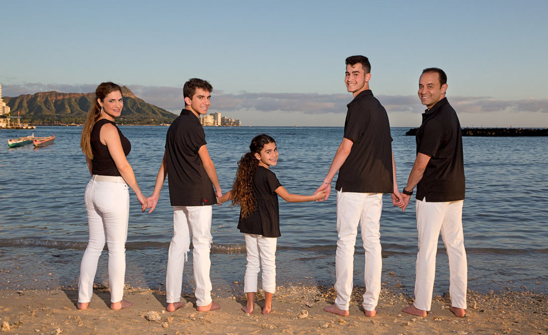 Waikiki Beach Portrait Special for couples and families